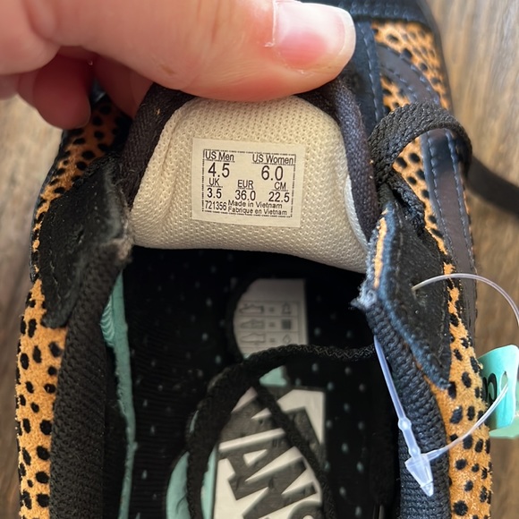 Vans Old Skool Comfycush. Mini Cheetah print. Black & camel tan. Women’s 6. NIB - Picture 7 of 16